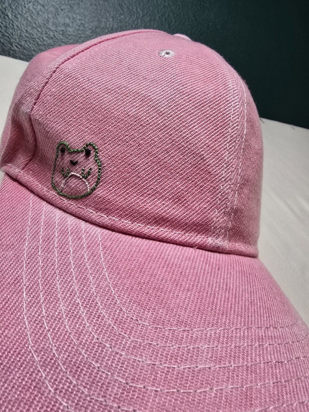 Pink Hat With Embroidered Frog